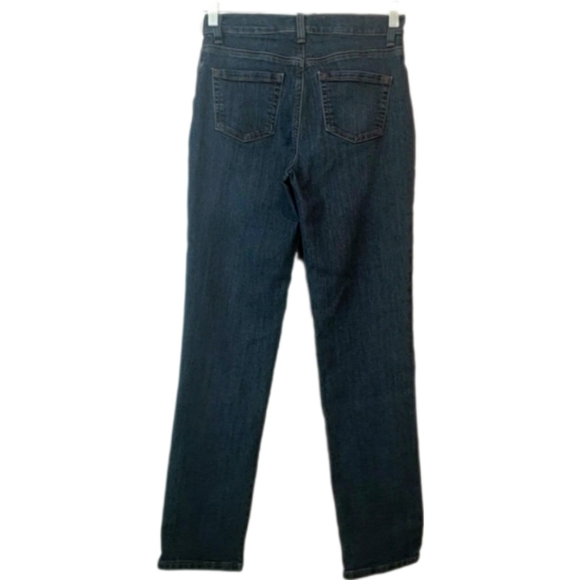 Perfect dark wash blue jeans, Gloria Vanderbilt Amanda size 4/6, some stretch - Picture 2 of 5